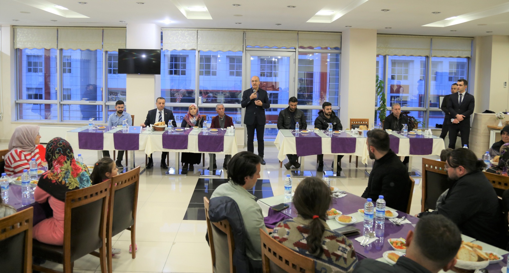 GÜ’de yardım gönüllülerine teşekkür gecesi 6