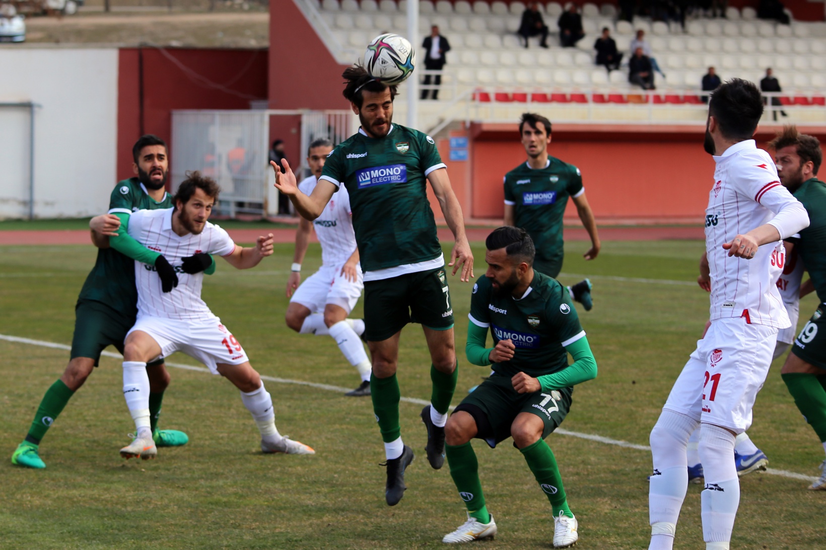 Gümüş sahasında gülemedi: 0-0 10