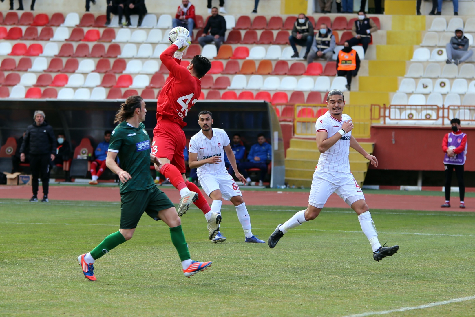 Gümüş sahasında gülemedi: 0-0 3