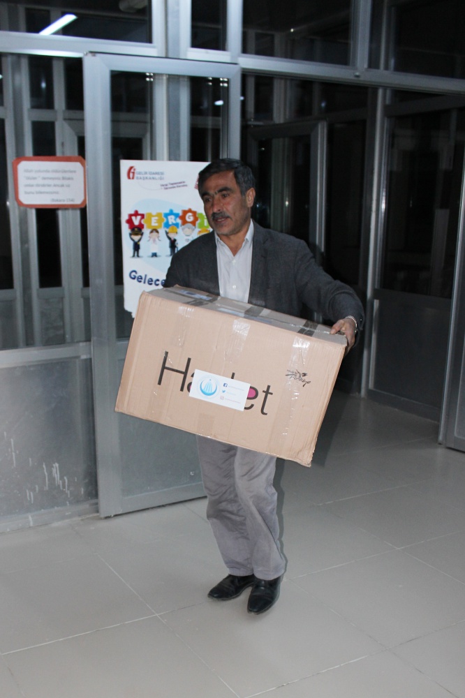 İhtiyaç sahibi öğrencilere ayakkabı hediye edildi 11