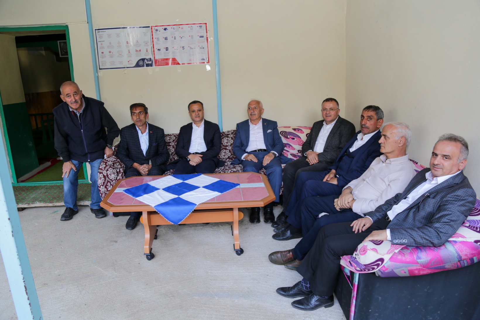 Vali Taşbilek'ten en uzak köylere ziyaret 29