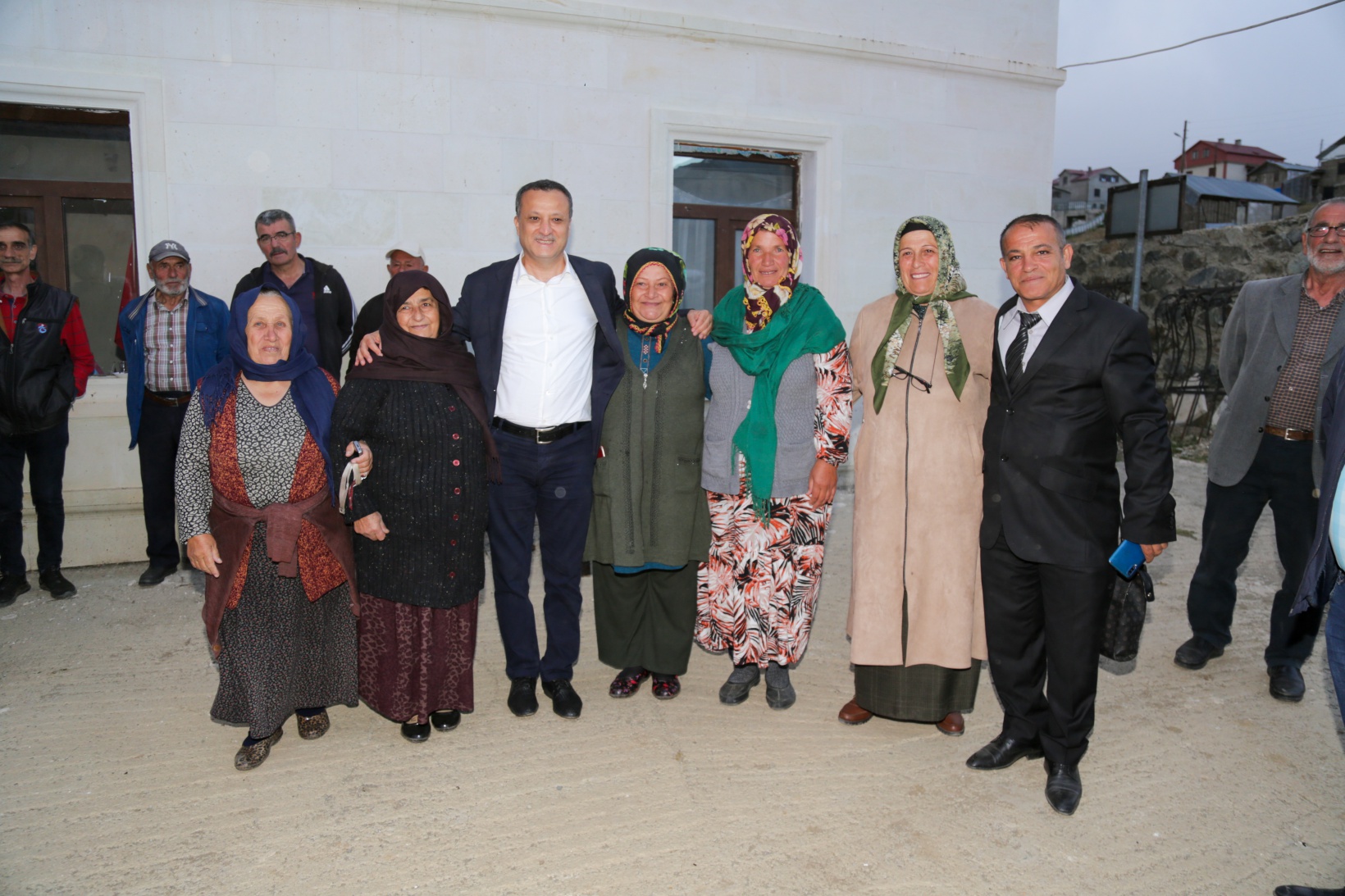 Vali Taşbilek'ten en uzak köylere ziyaret 46