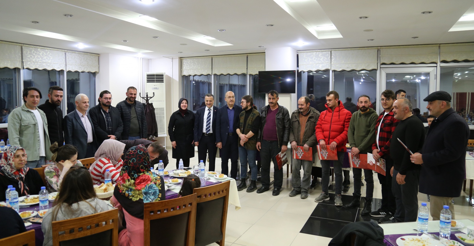 GÜ’de yardım gönüllülerine teşekkür gecesi 7