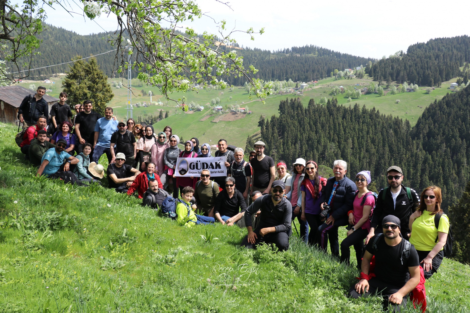 Gümüşhane'de mavi sümbüller arasında doğa yürüyüşü 22