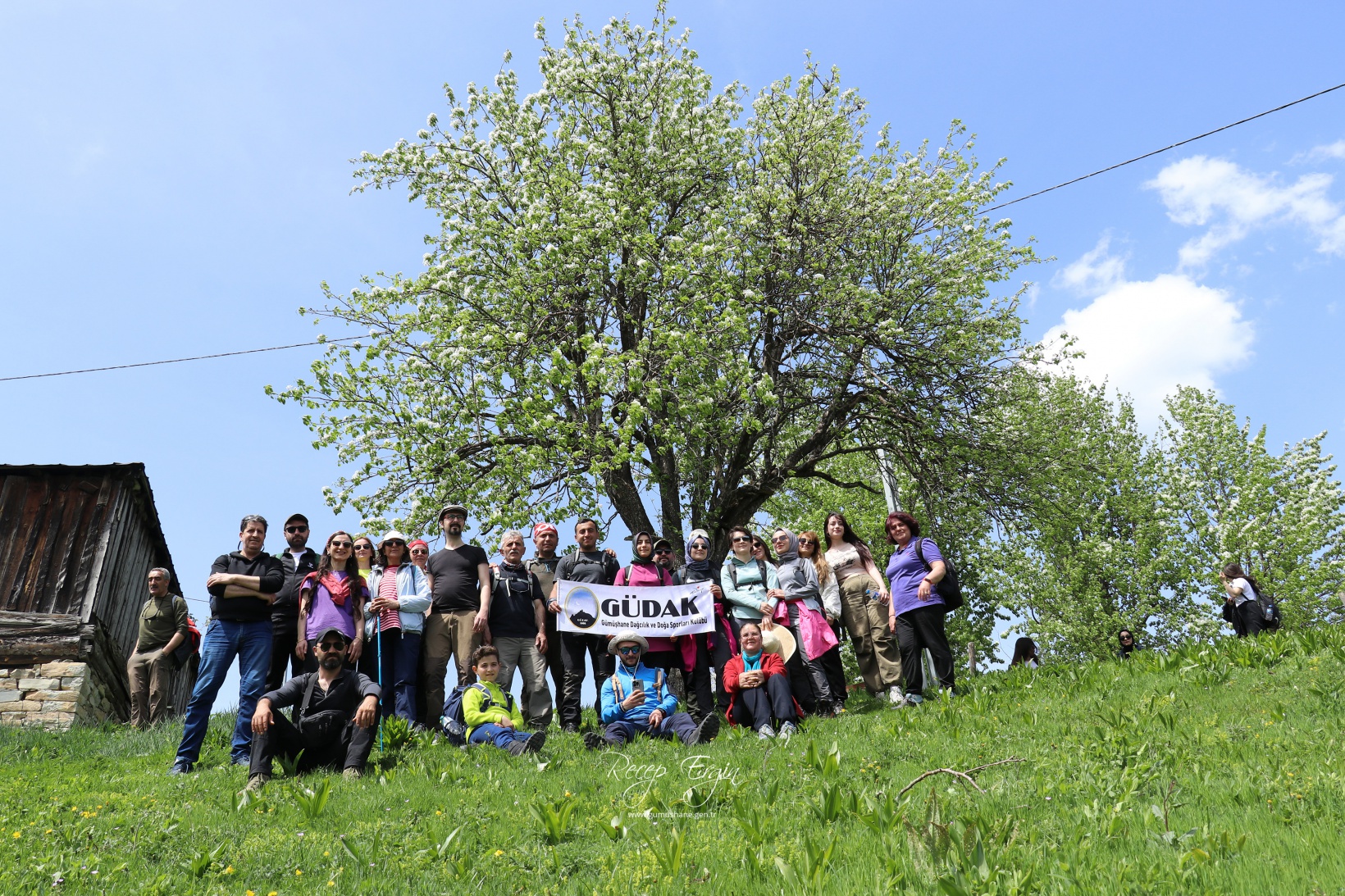 Gümüşhane'de mavi sümbüller arasında doğa yürüyüşü 33