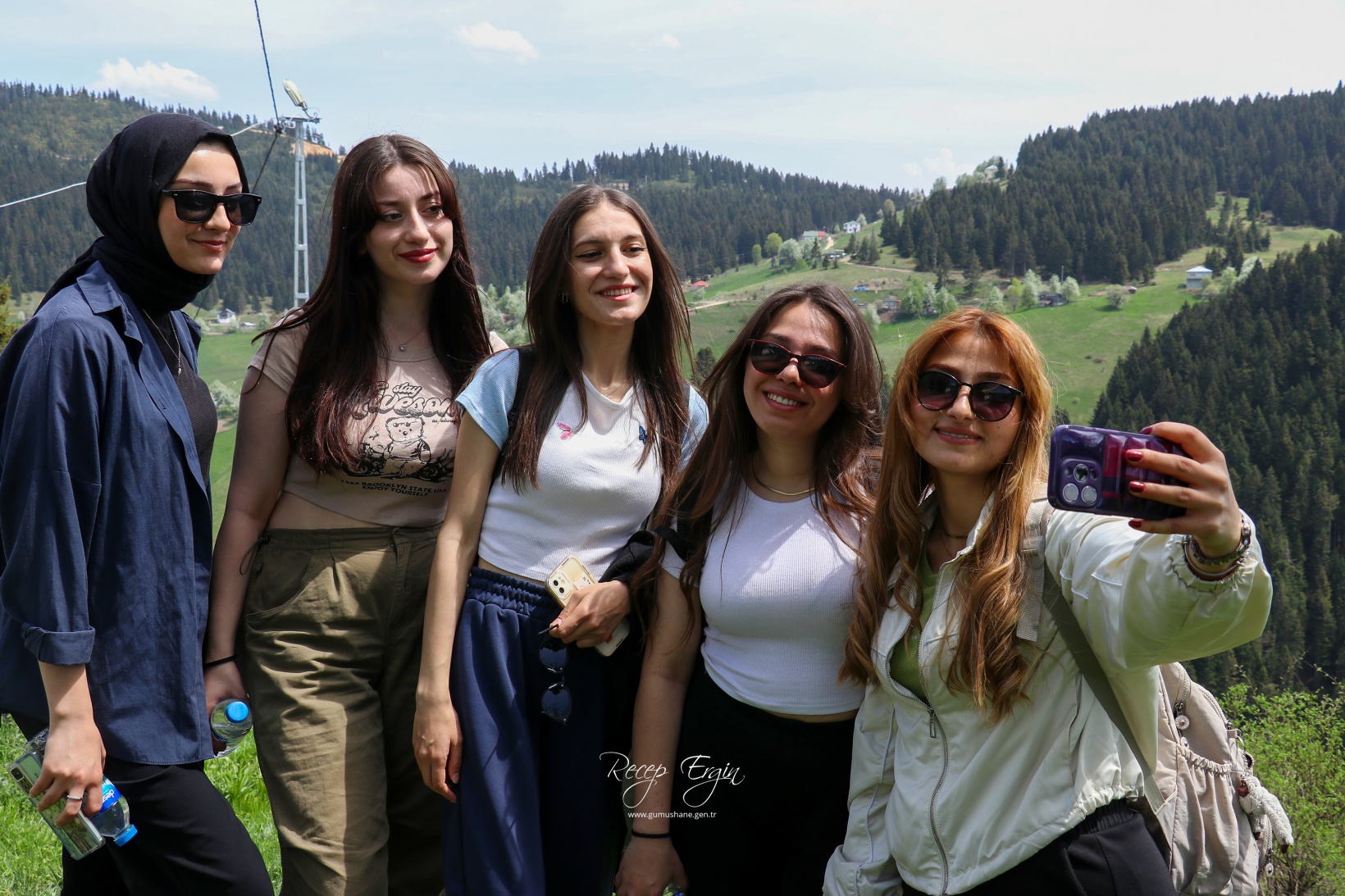 Gümüşhane'de mavi sümbüller arasında doğa yürüyüşü 7