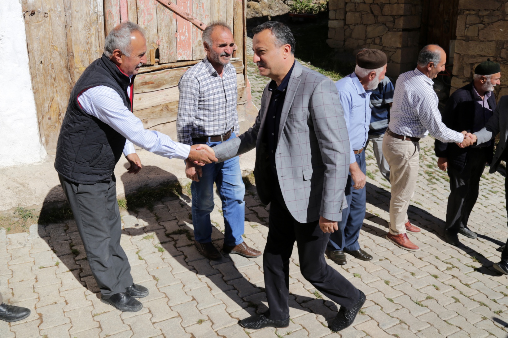 Vali Taşbilek 2 ayda 71 köyü ziyaret etti  35