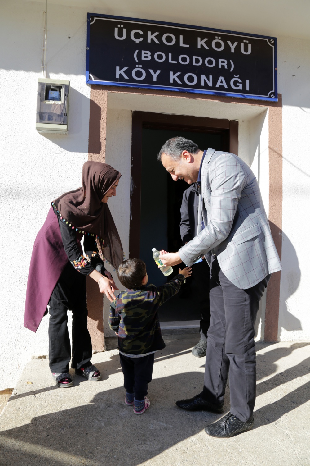Vali Taşbilek 2 ayda 71 köyü ziyaret etti  37