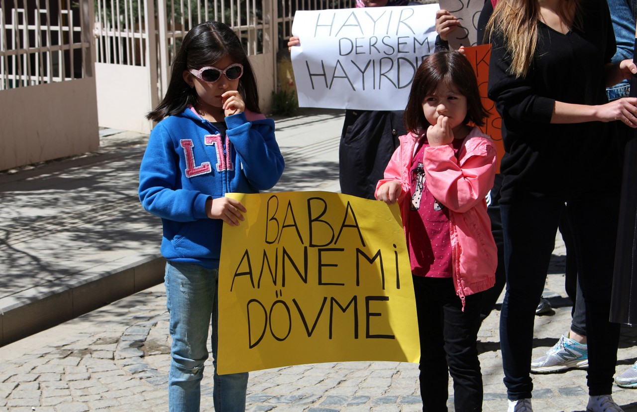 Gümüşhaneli kadınlardan yürüyüş 1