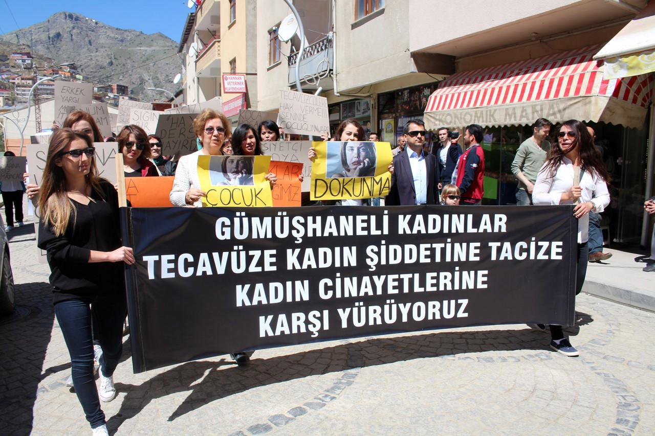 Gümüşhaneli kadınlardan yürüyüş 2