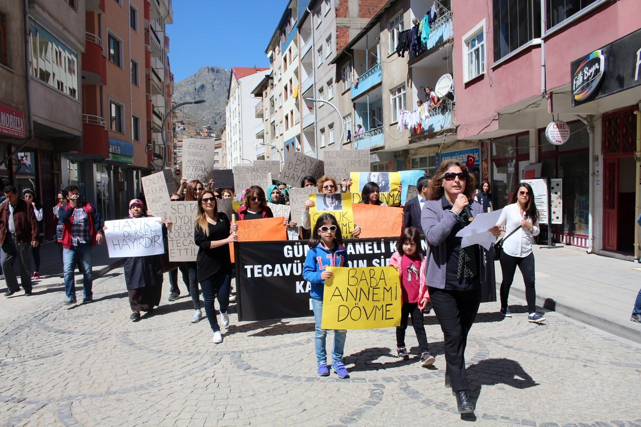 Gümüşhaneli kadınlardan yürüyüş 5