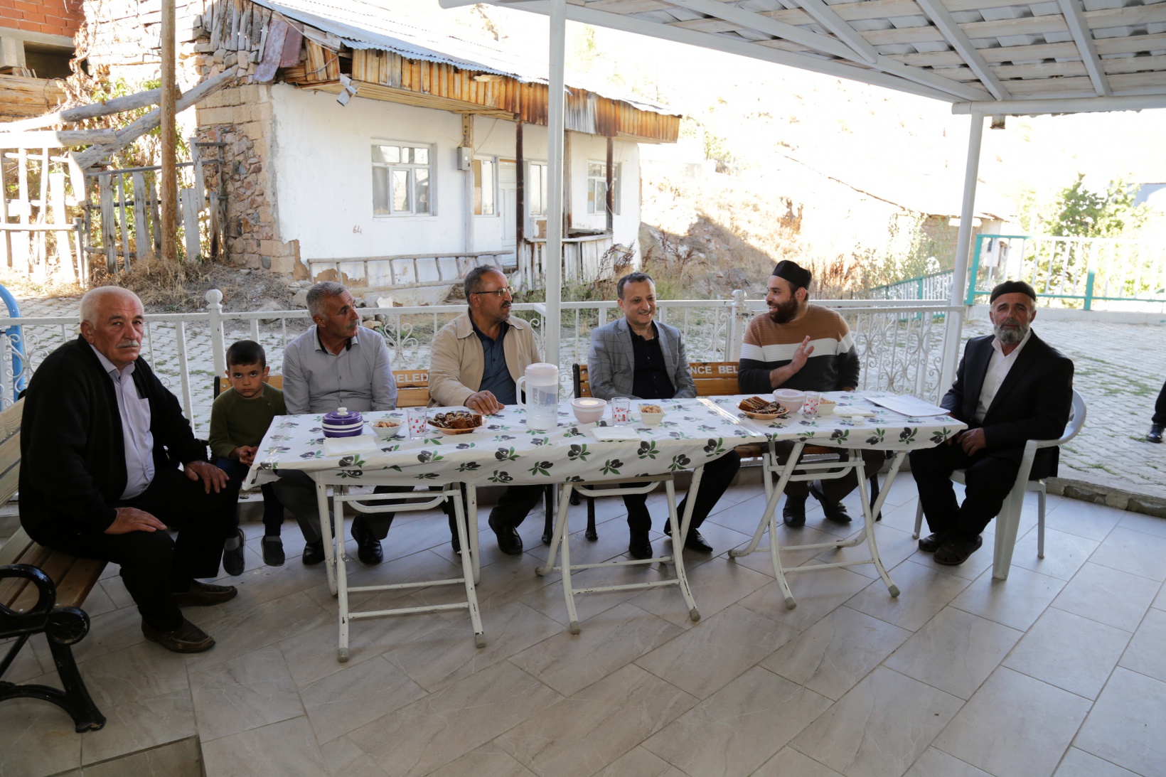 Vali Taşbilek 2 ayda 71 köyü ziyaret etti  48