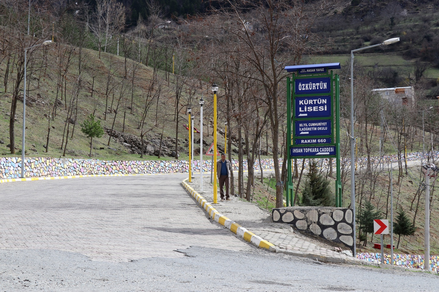 Özkürtün’e kadın eli değdi belde rengarenk oldu 4