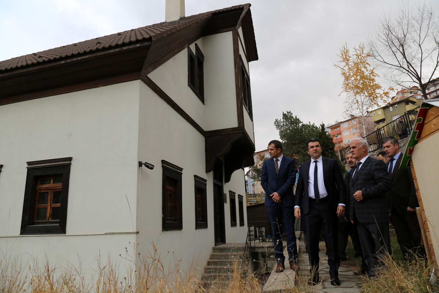 'Bu şehirde yaşayan hiçkimse başka şehirlere imrenmeyecek' 10