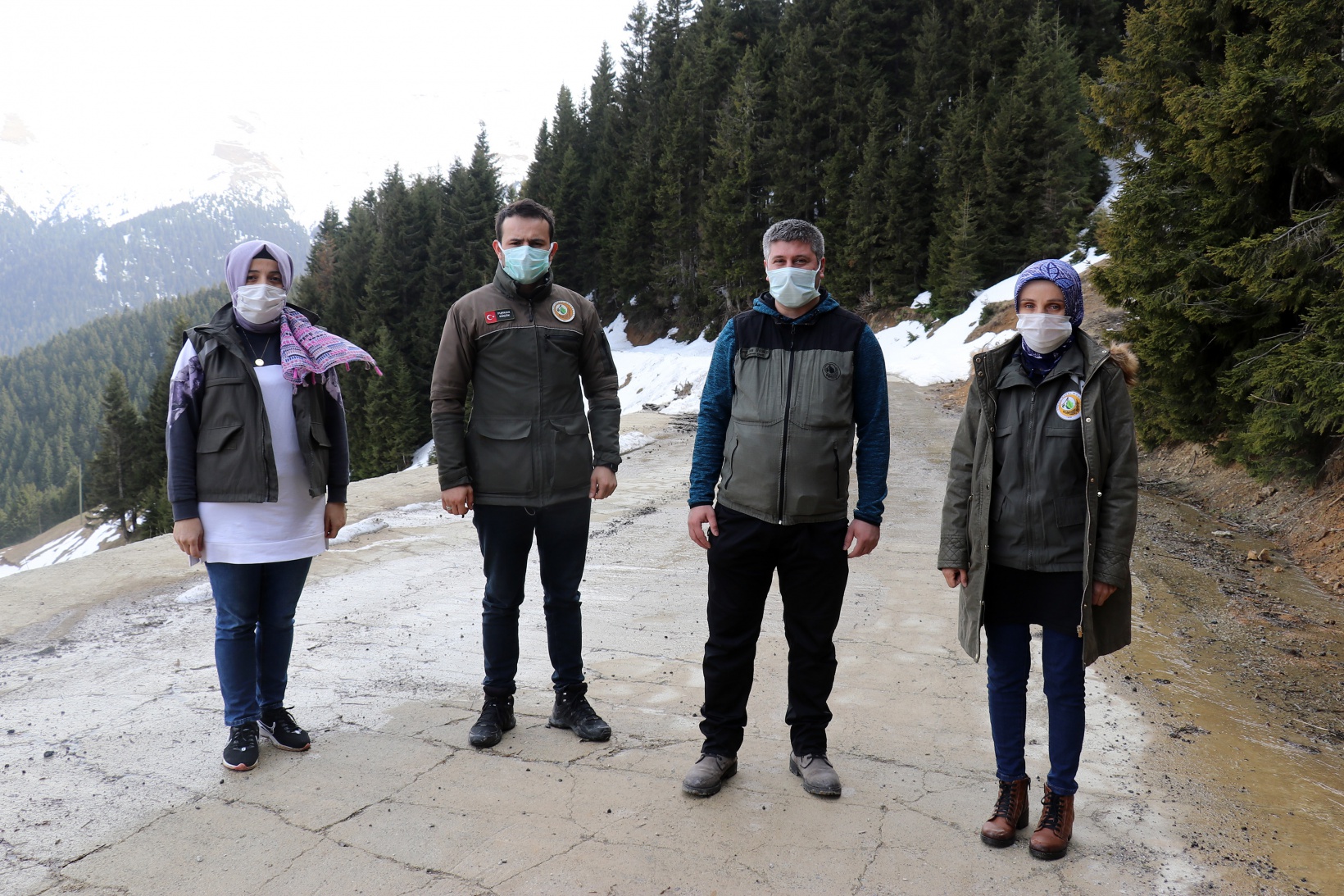 Ellerinin hamuruyla ormanları koruyorlar 10