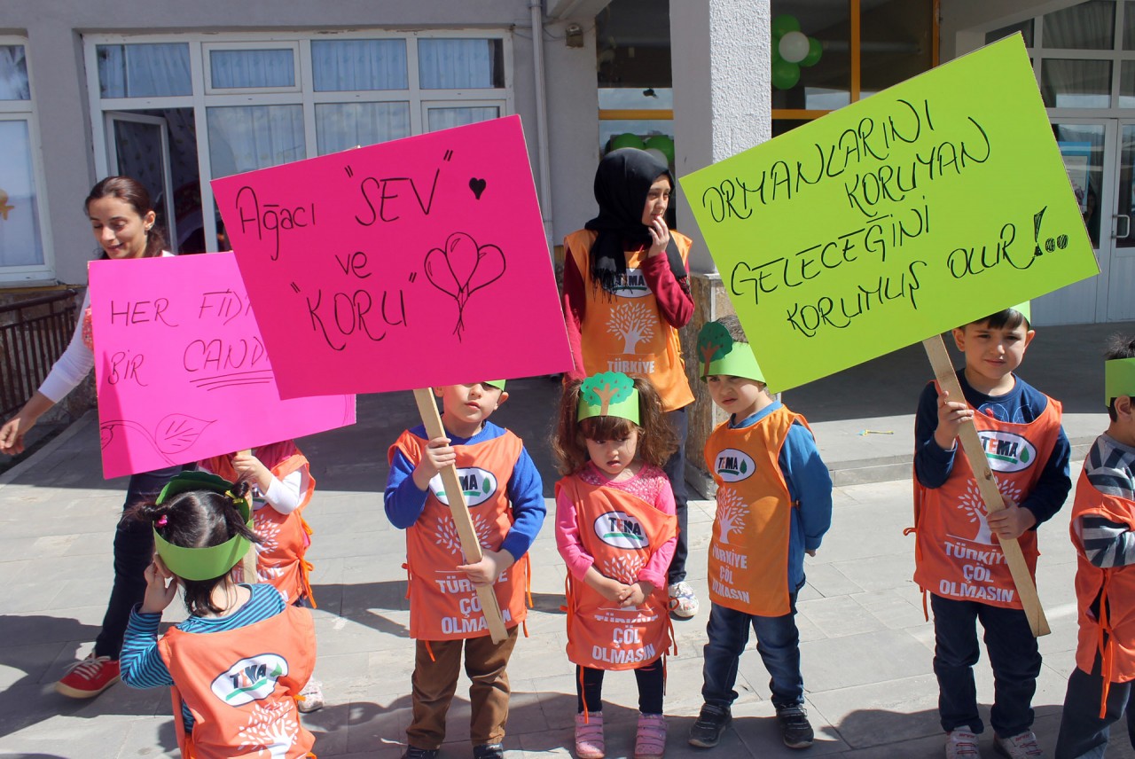 Kelkit’te su israfı anlatıldı, fidan dikildi 22