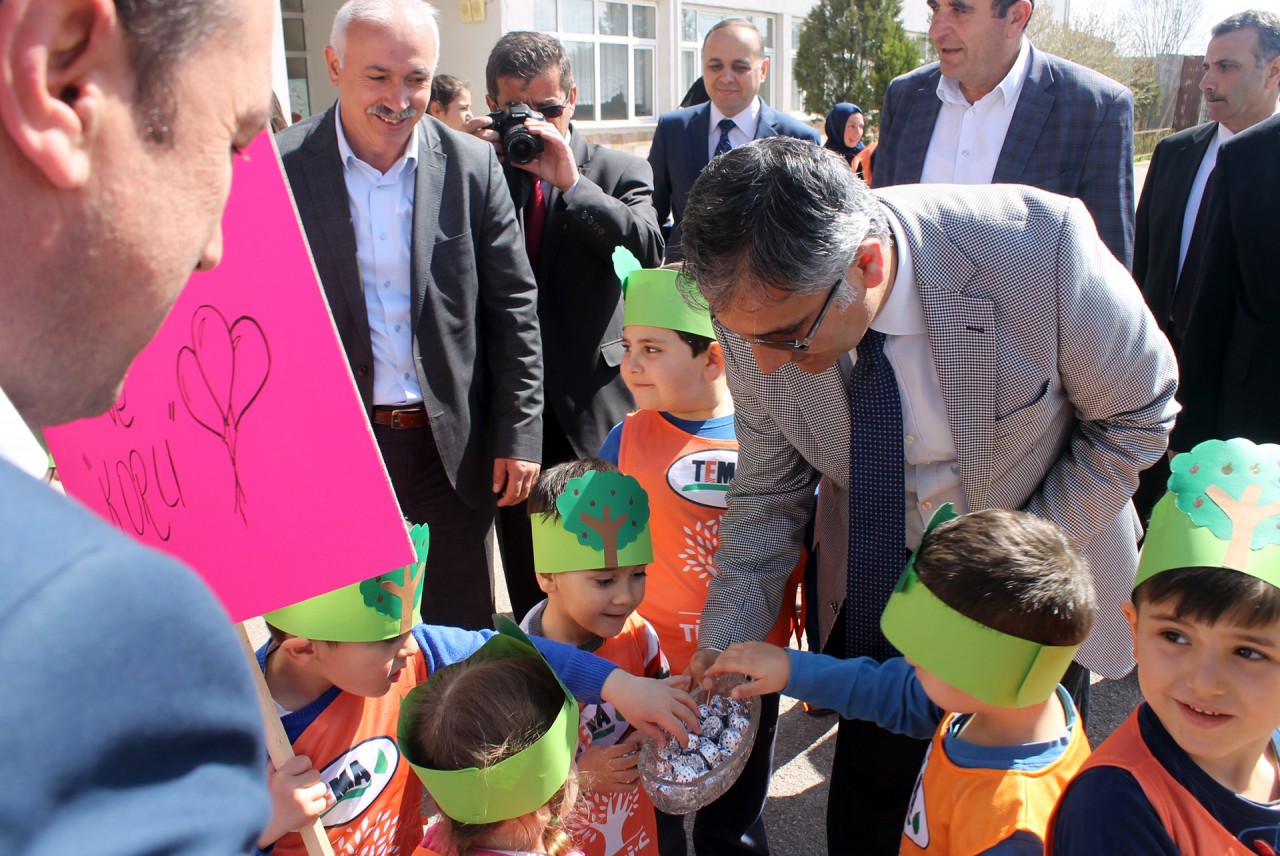 Kelkit’te su israfı anlatıldı, fidan dikildi 23