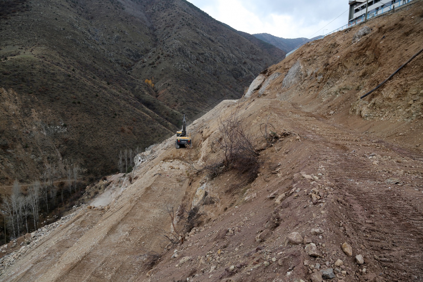 Yeni hastane yolunda çalışmalar devam ediyor 10