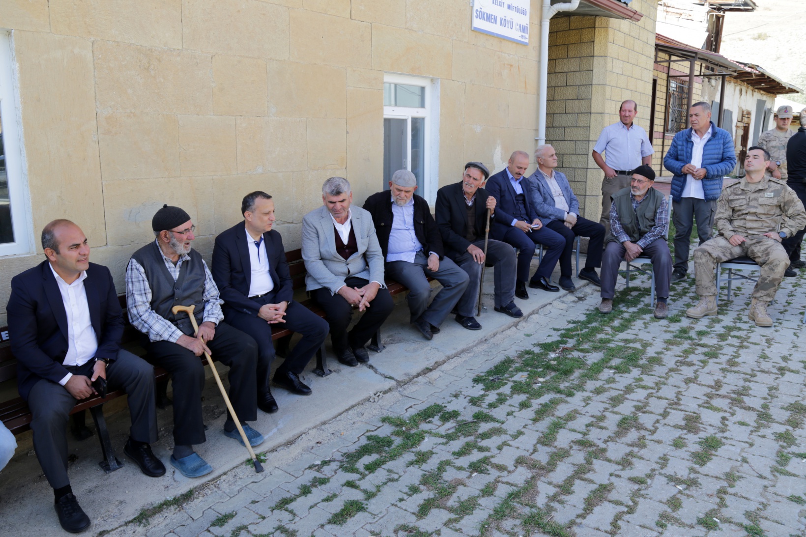 Vali Taşbilek Kelkit ilçesindeki 12 köyü ziyaret etti 31