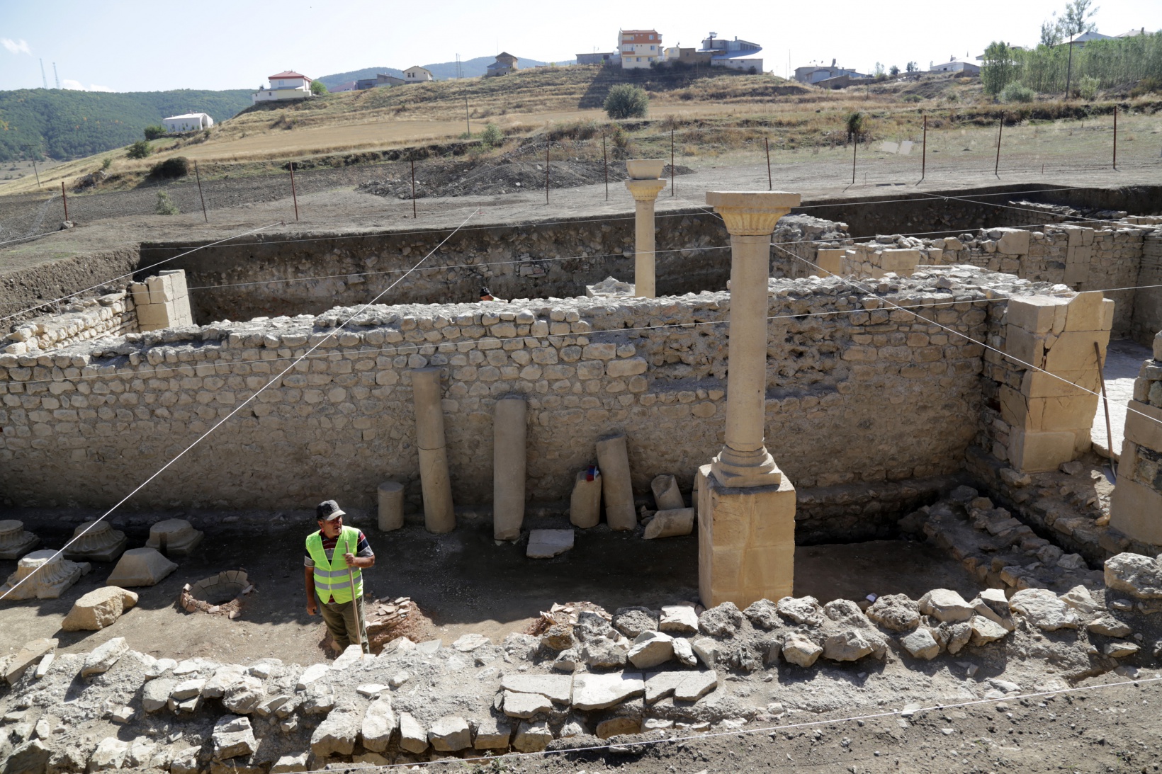 Satala’da 5 metre derinlikte 5 bin yıllık bulgular çıkıyor 20