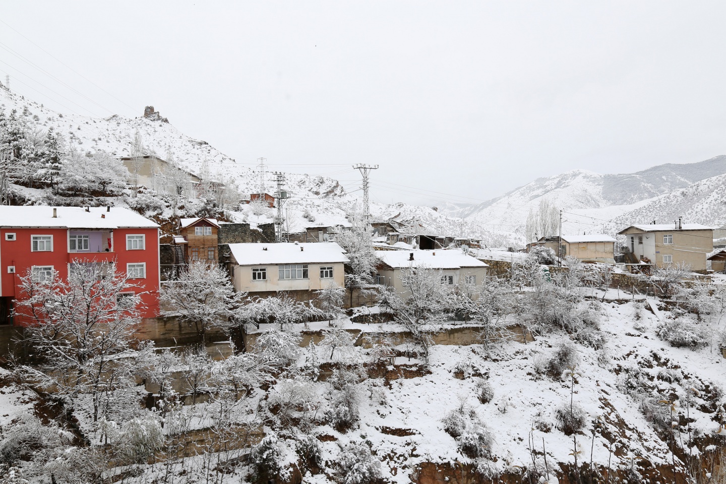 Gümüşhane beyaz gelinliğini giydi 3