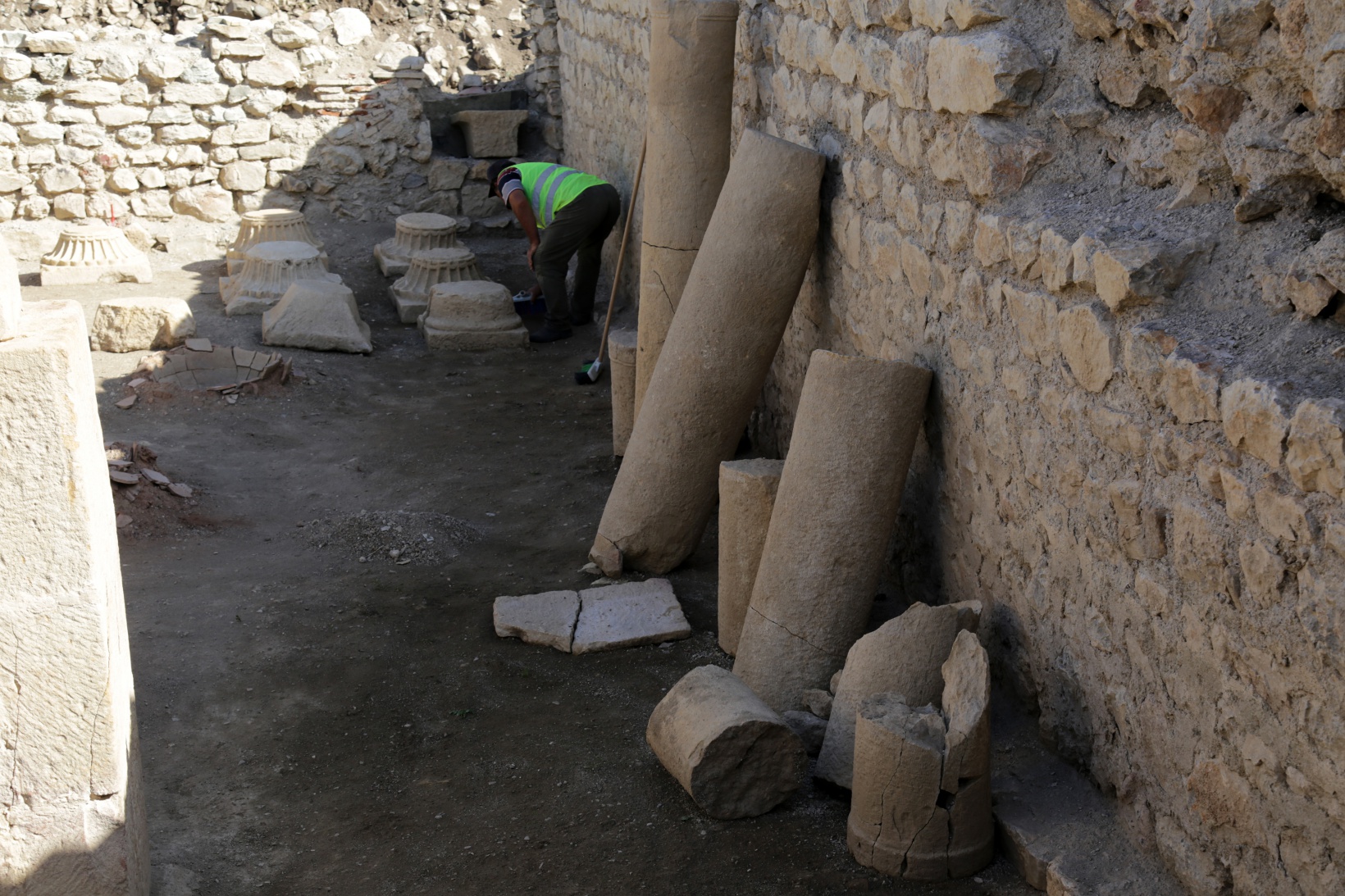 Satala’da 5 metre derinlikte 5 bin yıllık bulgular çıkıyor 13