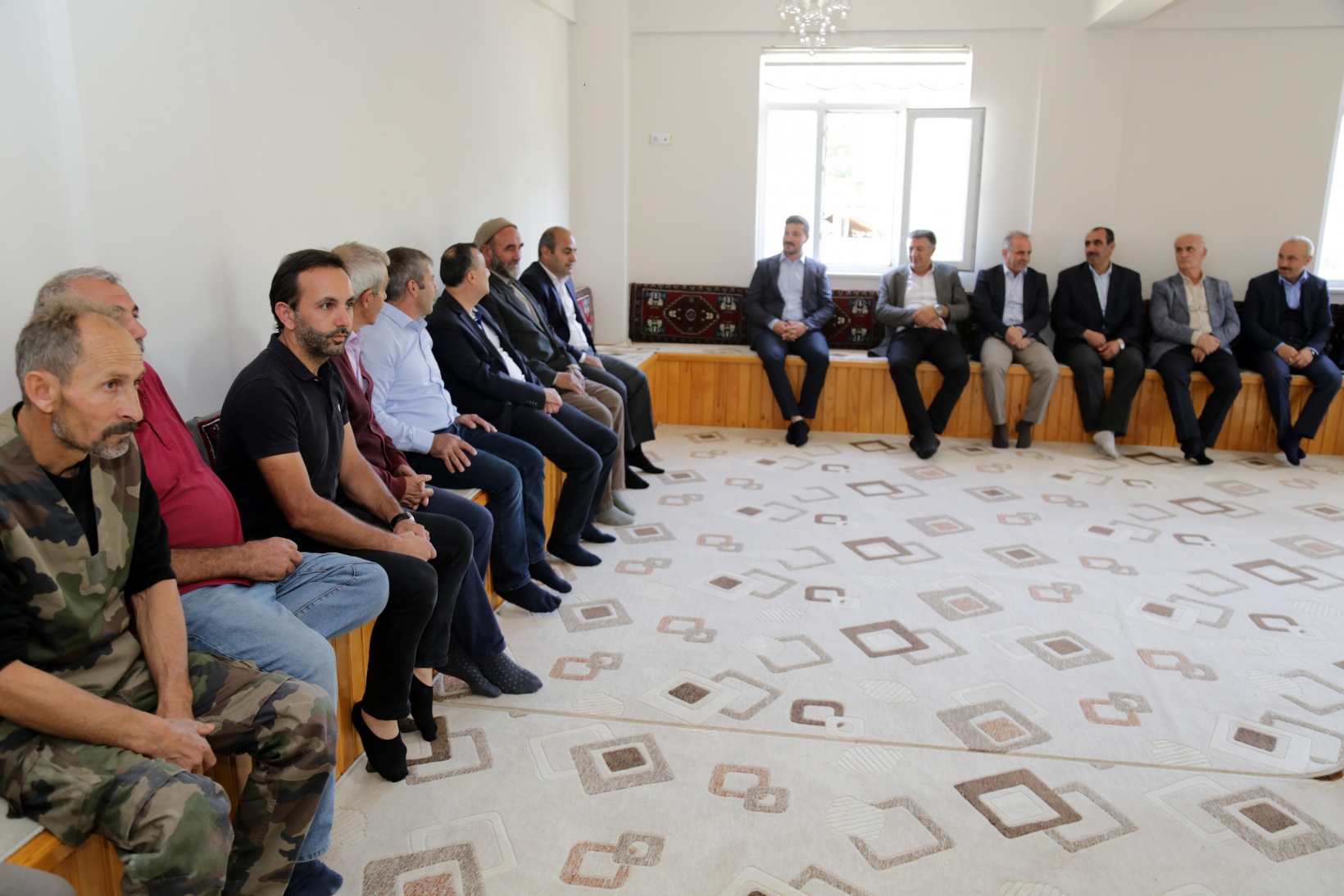 Vali Taşbilek Kelkit ilçesindeki 12 köyü ziyaret etti 16