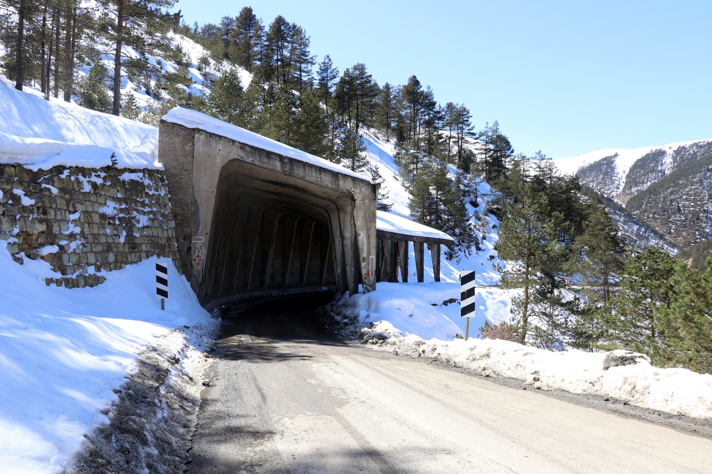 Zigana dağı bu kez boğazından değil göbeğinden deliniyor 25