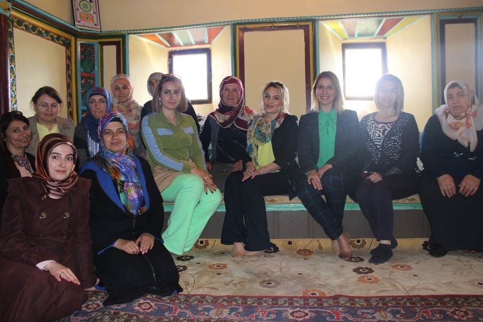 Bayan Yavuz, Dölek ve Sarıçiçek Köylerini Ziyaret Etti 8