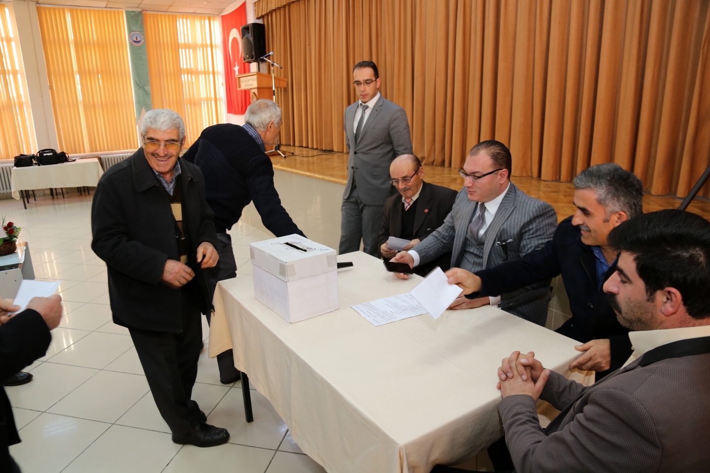 Vali Memiş’ten ev müjdesi 11