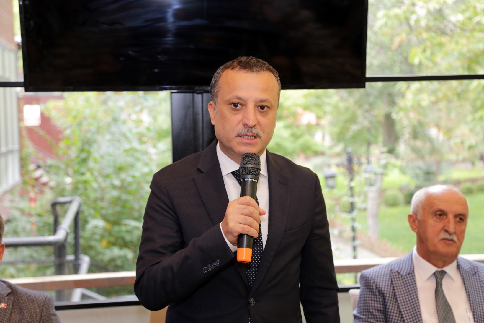 Vali Taşbilek: Devlet hizmetlerimizi yürütürken en önemli dayanağımız muhtarlarımızdır 8