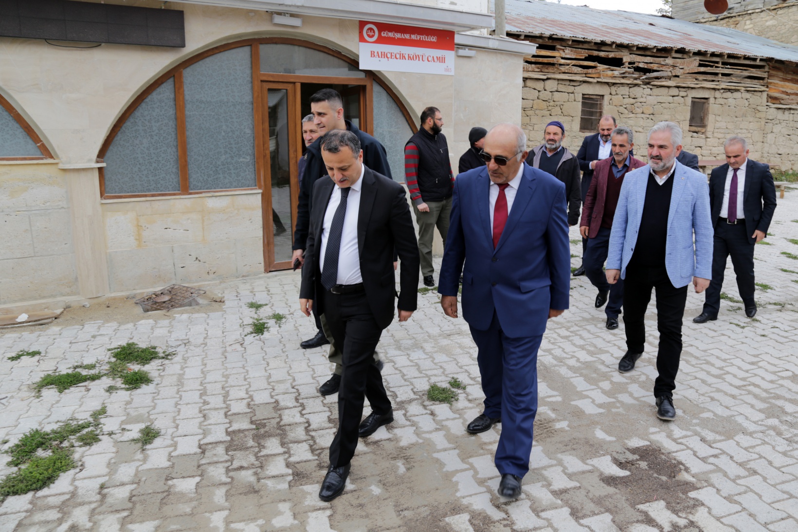 Vali Taşbilek’in köy ziyaretleri sürüyor 9