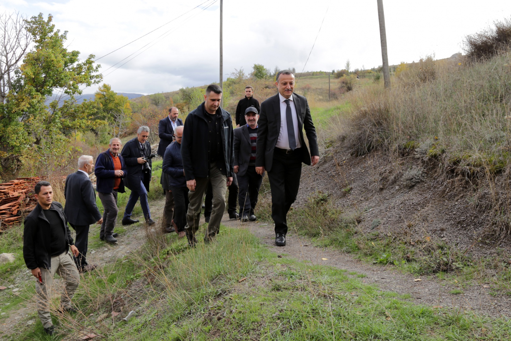 Vali Taşbilek’in köy ziyaretleri sürüyor 4