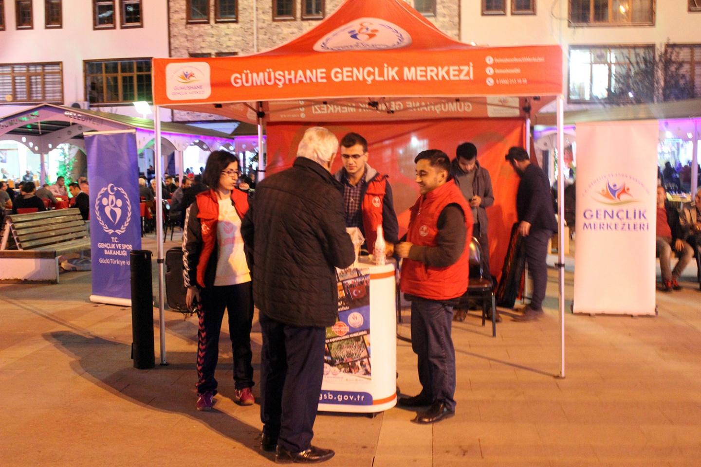 Kadir gecesinde tasavvuf ve ilahi dinletisi 1