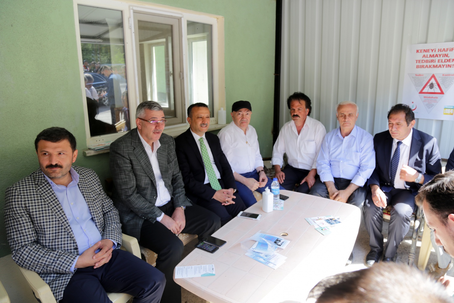 Gümüşhane’deki salgında hastaneye müracaat edenlerin sayısı 172’ye yükseldi 4