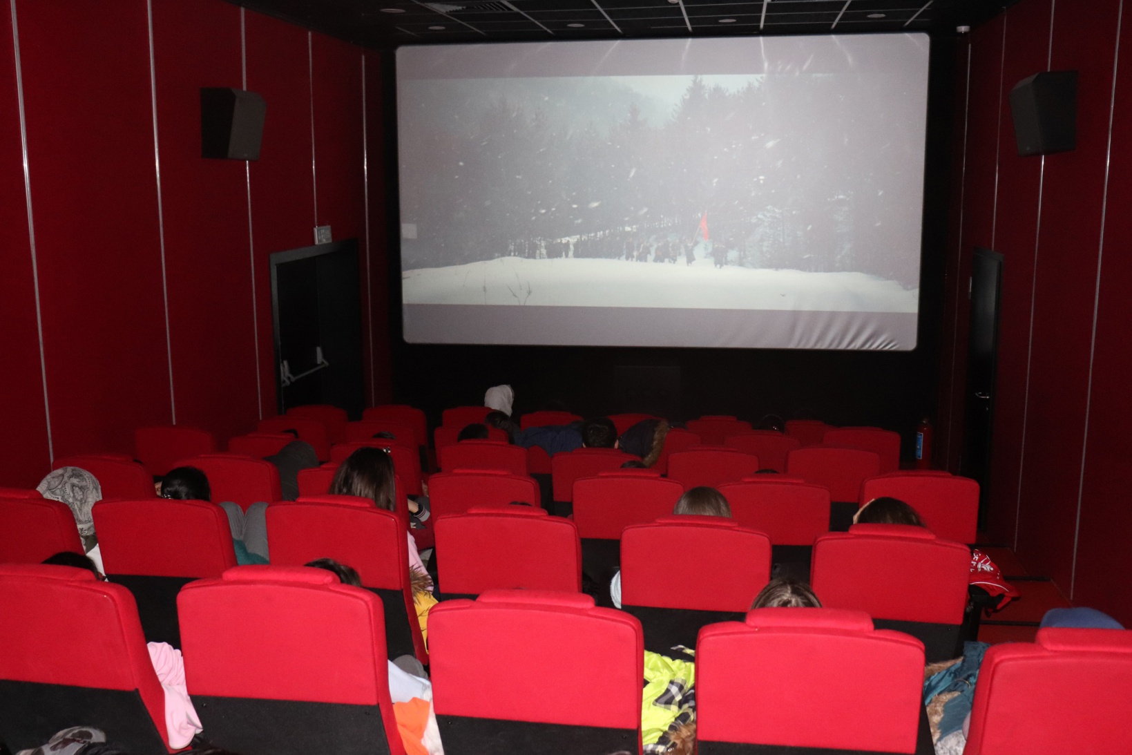 Gençlik Merkezi 284 gence Sarıkamış temalı sinema filmi izletti 9