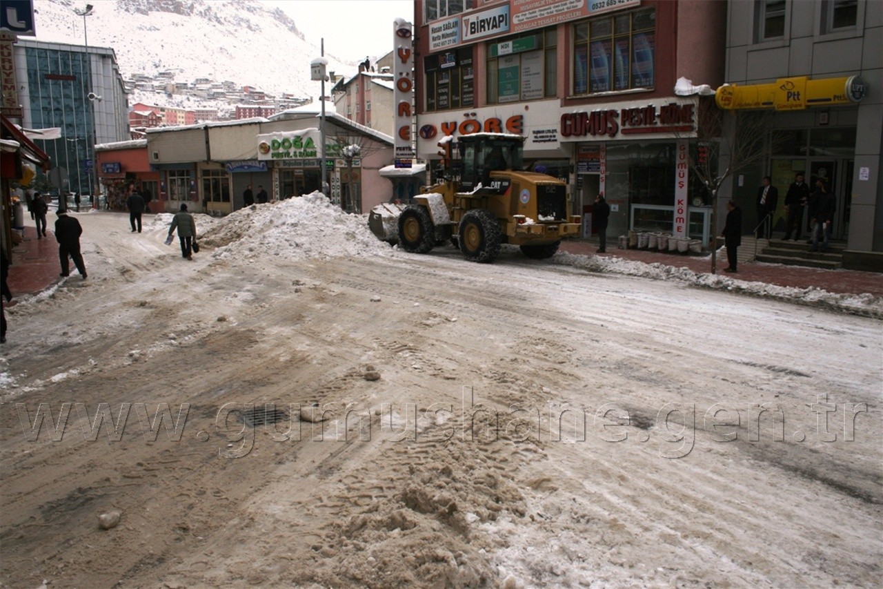 Belediye'den Karla Mücadele Çalışmaları 1
