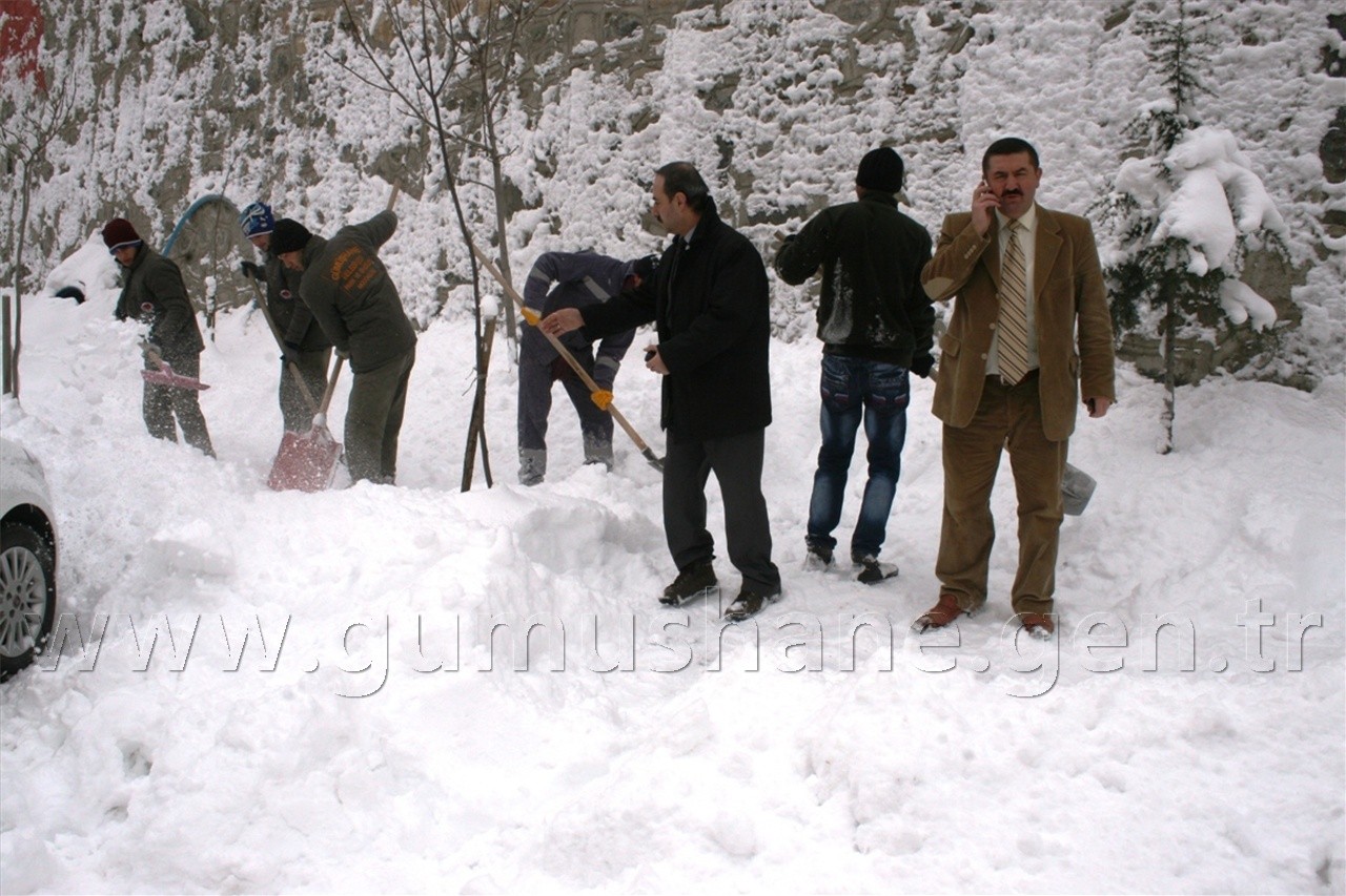 Belediye'den Karla Mücadele Çalışmaları 3