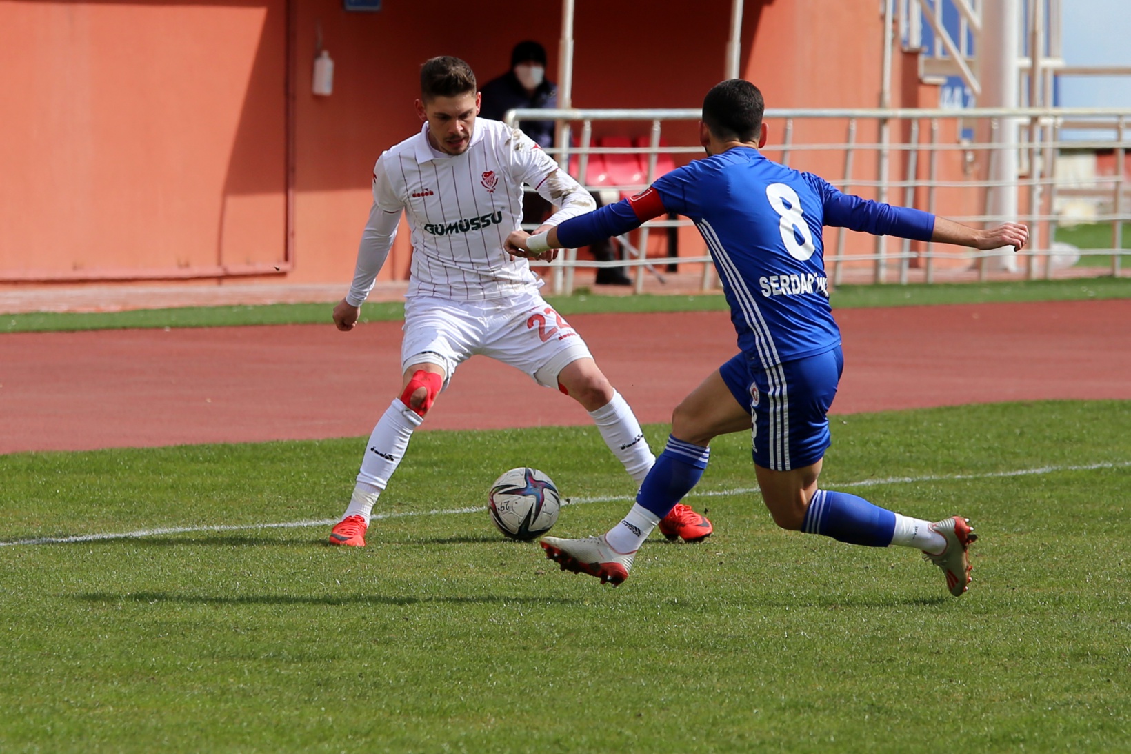 Gümüş evinde 1 puan aldı 13