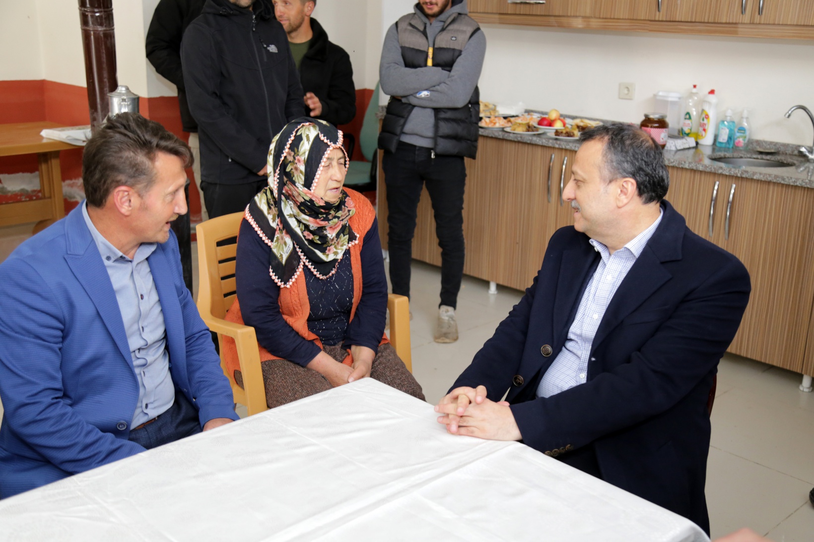 Vali Taşbilek’ten Şiran’ın köylerine ziyaret 22