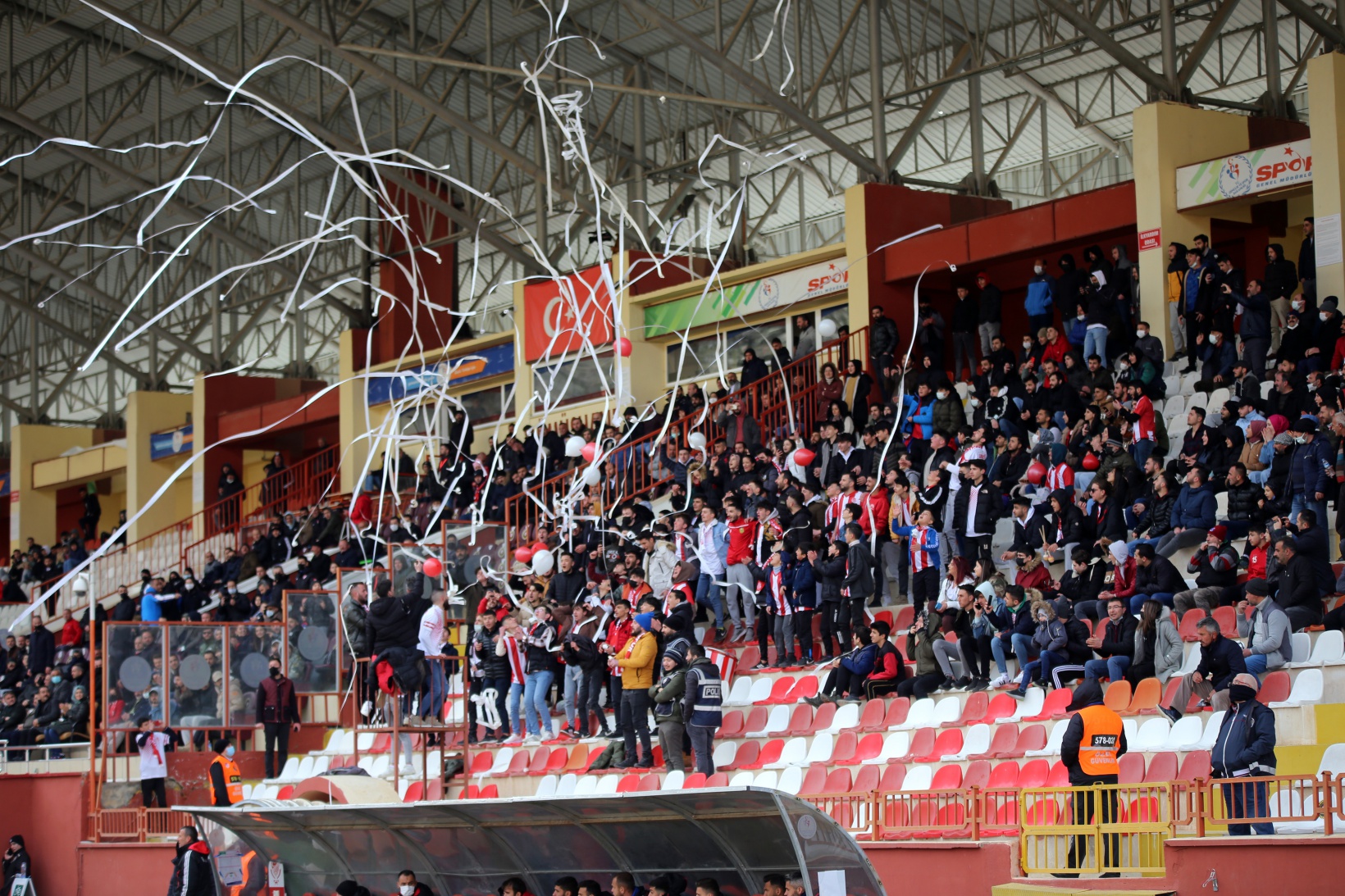 Gümüş evinde 1 puan aldı 16