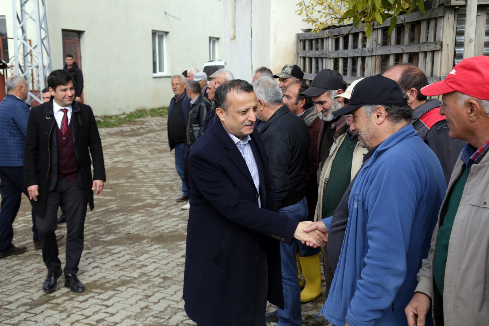 Vali Taşbilek’ten Şiran’ın köylerine ziyaret 11
