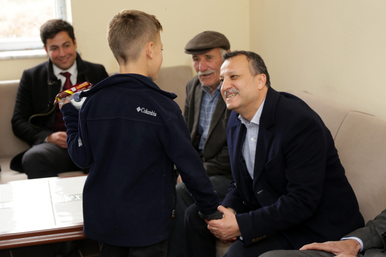 Vali Taşbilek’ten Şiran’ın köylerine ziyaret 17