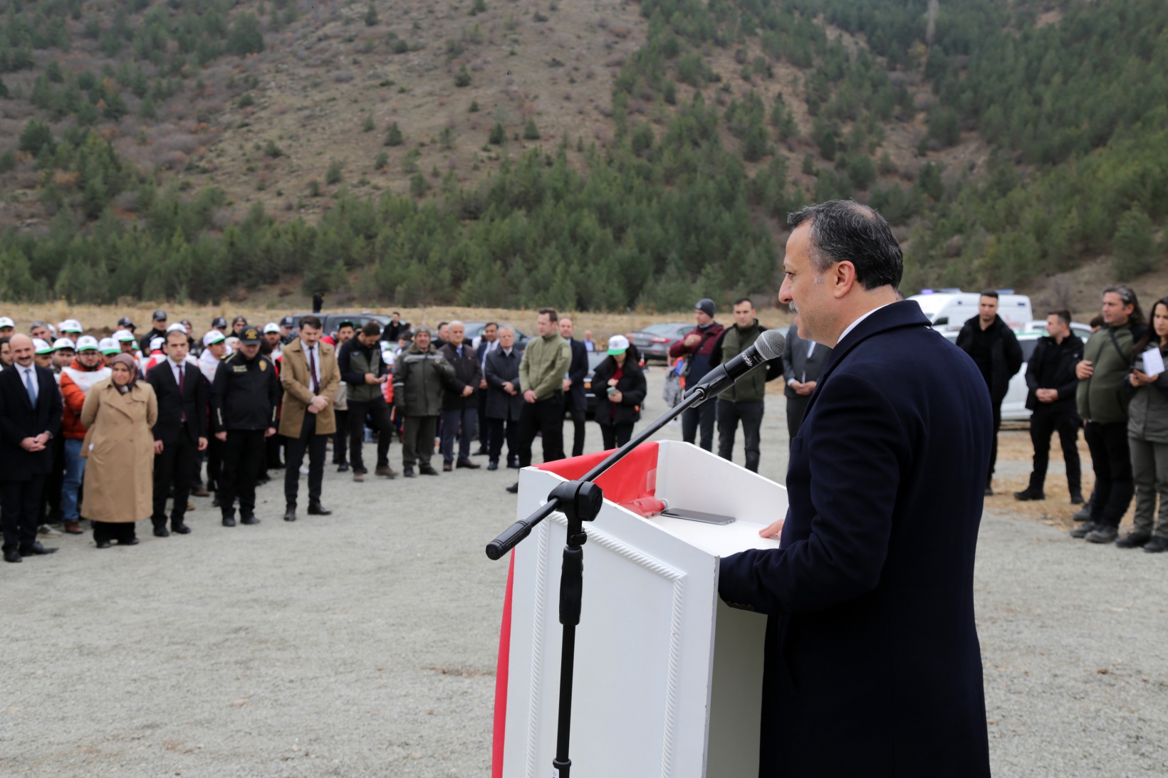 Gümüşhane’de Milli Ağaçlandırma Gününde binlerce fidan toprakla buluştu 21