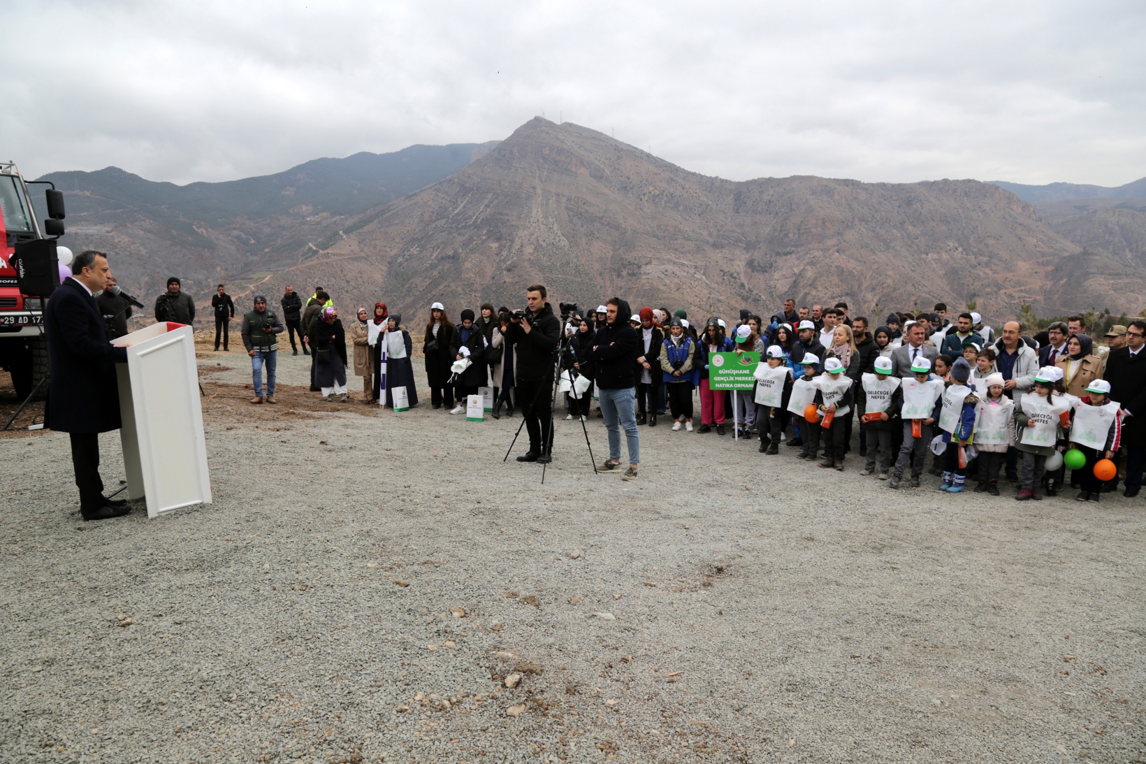 Gümüşhane’de Milli Ağaçlandırma Gününde binlerce fidan toprakla buluştu 47