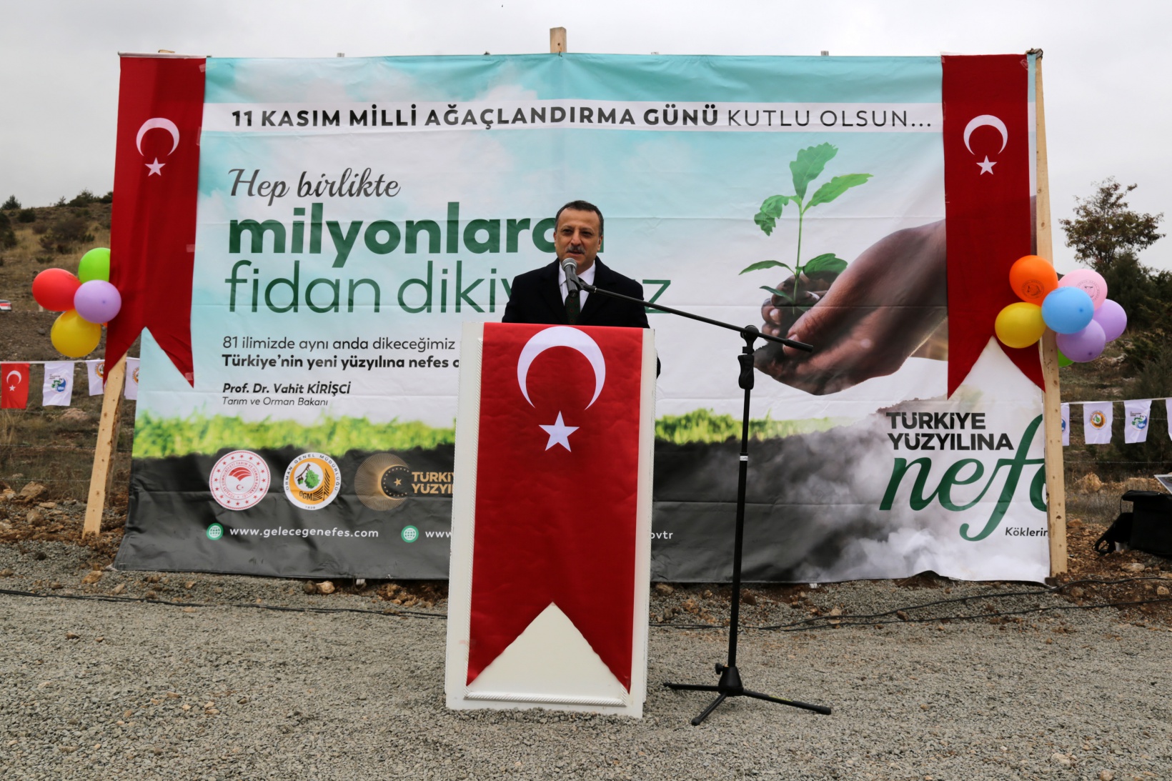 Gümüşhane’de Milli Ağaçlandırma Gününde binlerce fidan toprakla buluştu 24