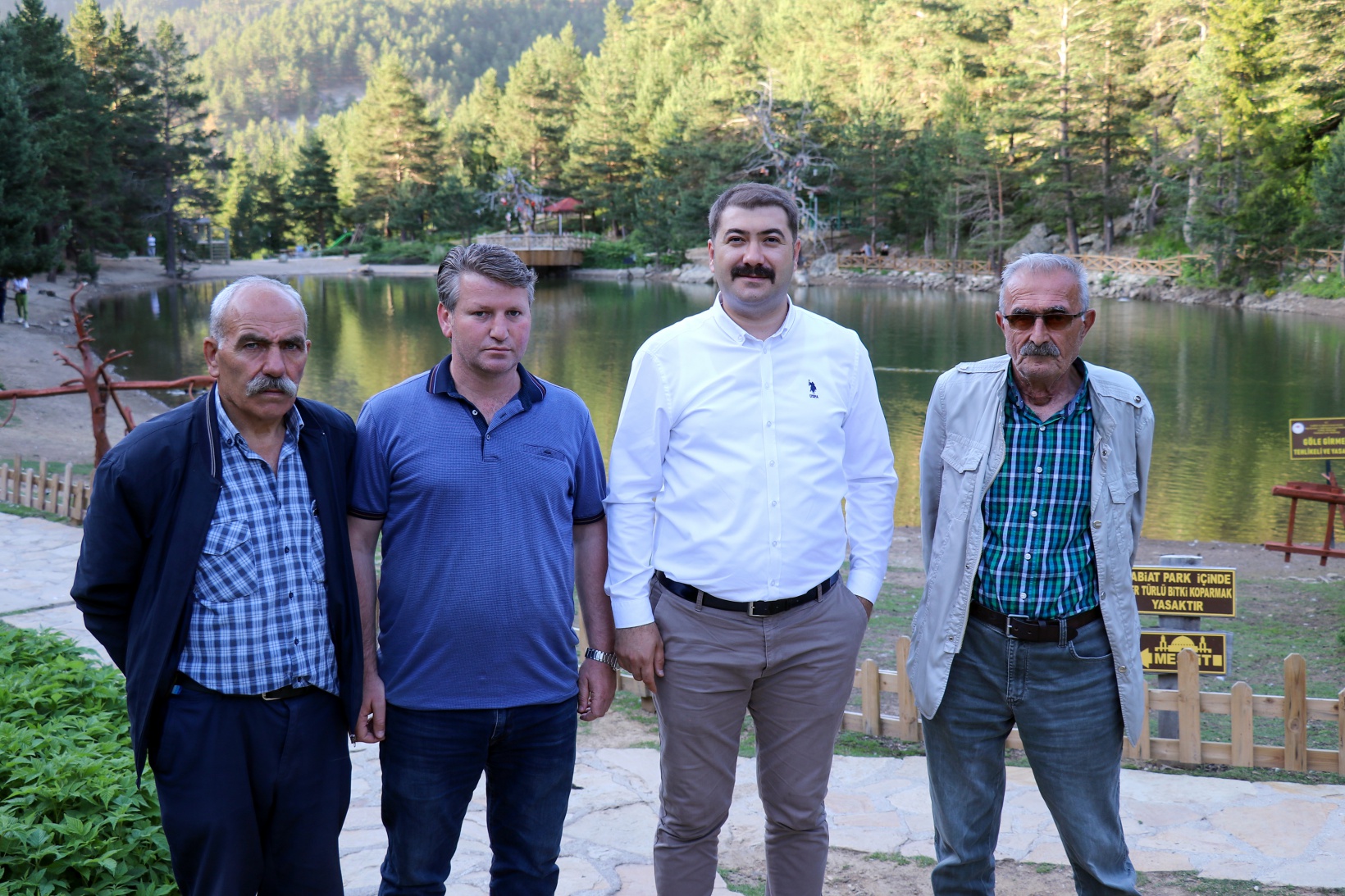 Doğa harikası Limni Gölüne ziyaretçi akını 10