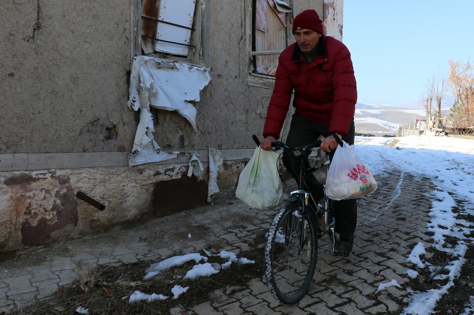 Kendisini 'diplomalı eşek bakıcısı' olarak nitelendiren vatandaştan insanlık dersi 9