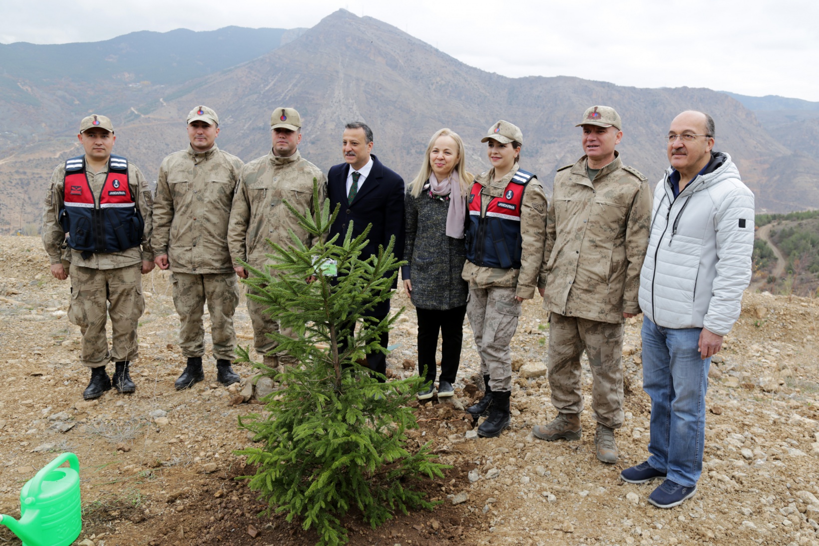 Gümüşhane’de Milli Ağaçlandırma Gününde binlerce fidan toprakla buluştu 39