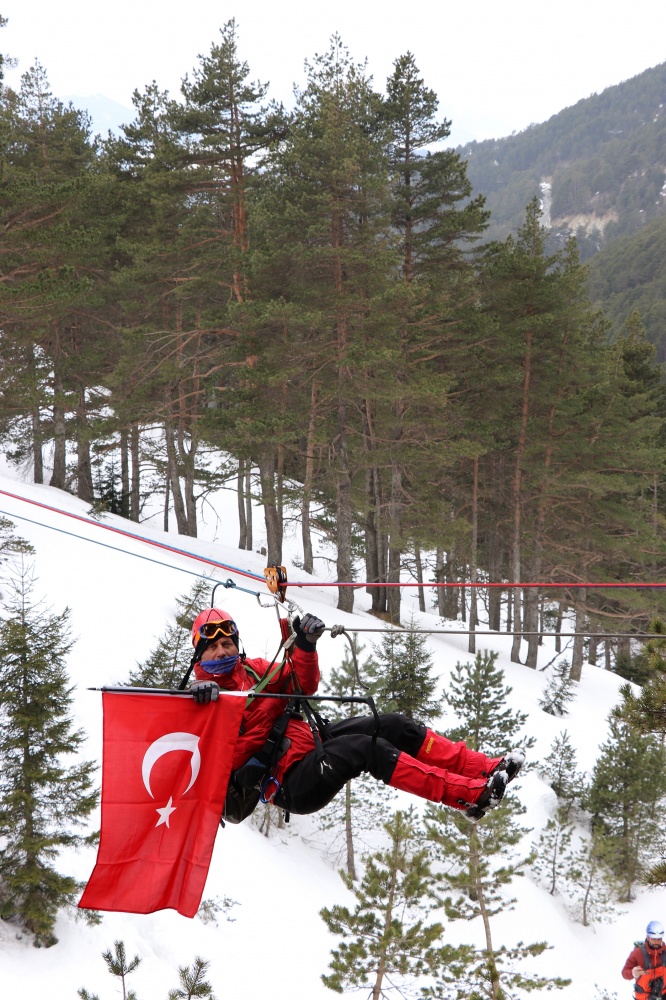 AFAD ekiplerinden Zigana'da nefes kesen tatbikat 59